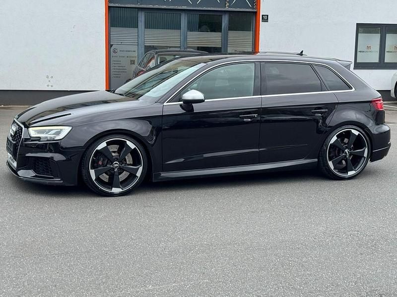 Schwarz Gebraucht 2018 Audi RS3 Sport Limousine | 33.999 € (Superpreis) - Bild 1/4