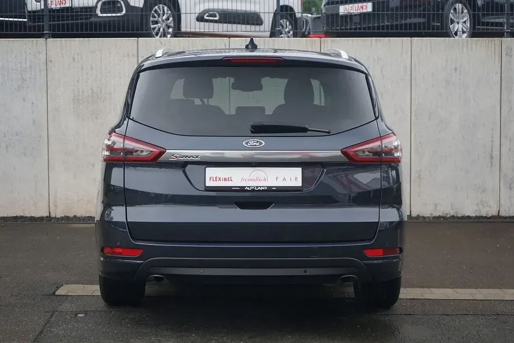 Gebraucht Ford S-MAX Titanium 150 PS (110 kW) 2021 Grau Van / Kleinbus