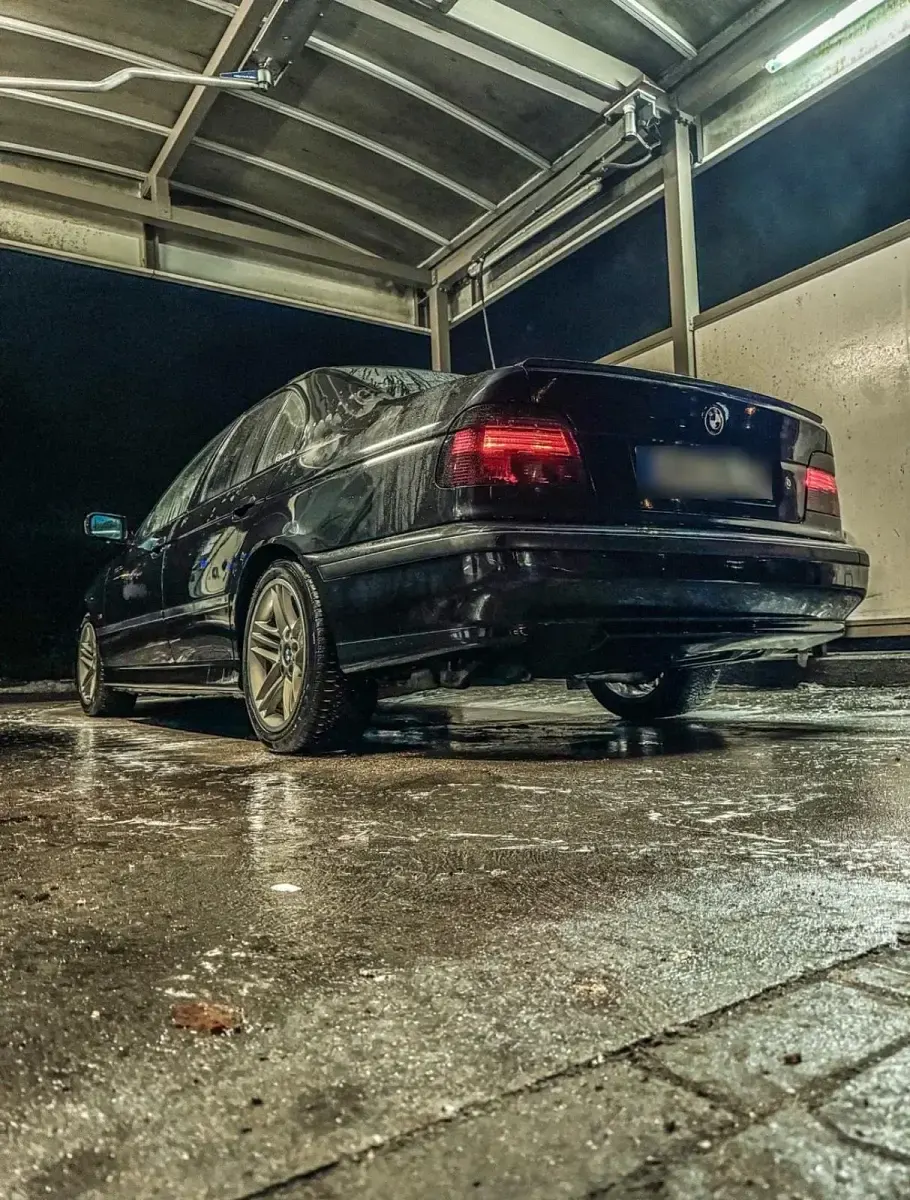 Gebraucht BMW 523 170 PS (125 kW) 1998 Schwarz Limousine