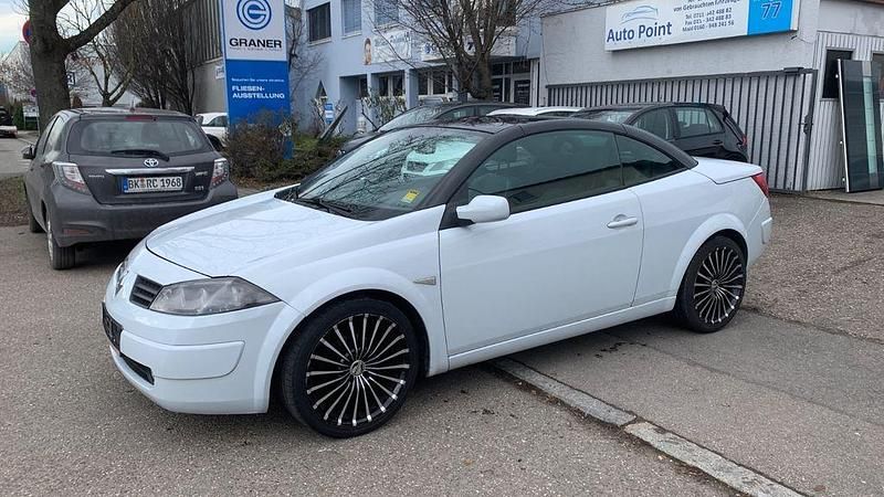 Gebraucht Renault Mégane Cabriolet Dynamique 163 PS (119 kW) 2005 Weiß Cabrio