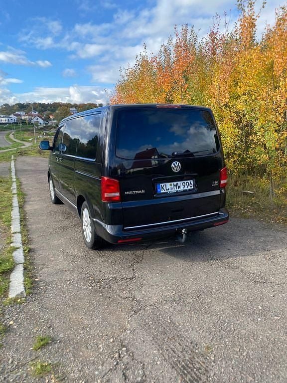 Second-hand VW T5 179 CP (131 kW) 2012 Negru Van