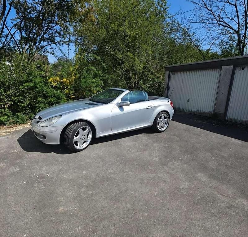 Grau Gebraucht 2005 Mercedes SLK350 Cabrio | 4.500 € (Superpreis) - Bild 1/4