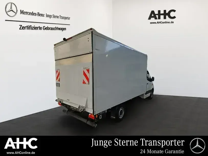 Gebraucht Mercedes Sprinter 170 PS (125 kW) 2024 Arktikweiß Van