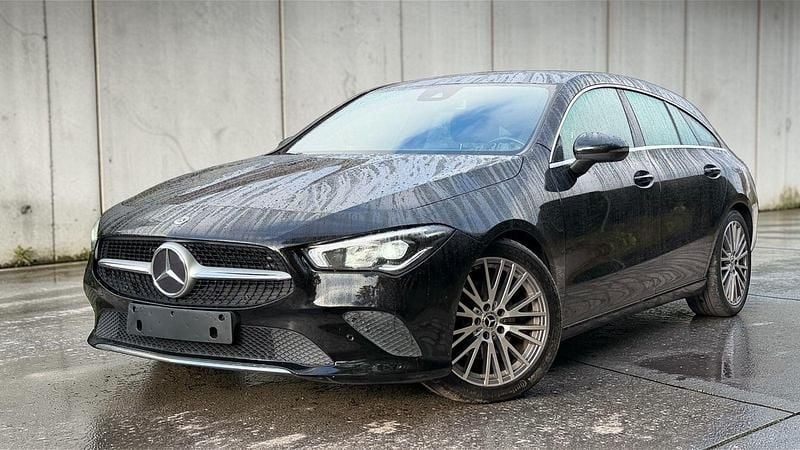 Gebraucht Mercedes CLA200 150 PS (110 kW) 2021 Schwarz Kombi