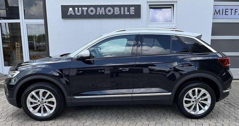 Gebraucht VW T-Roc Style 150 PS (110 kW) 2023 Deep black perleffekt / dach w SUV