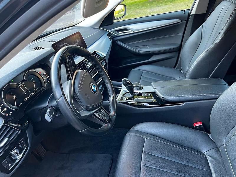 Gebraucht BMW 520 190 PS (139 kW) 2019 Schwarz Kombi