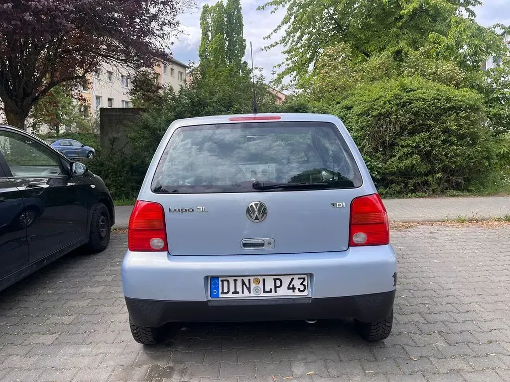 Gebraucht VW Lupo 61 PS (44 kW) 2002 Blau Kleinwagen