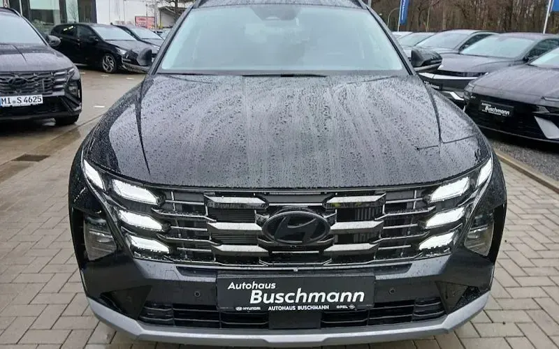 Gebraucht Hyundai Tucson Trend 136 PS (100 kW) 2026 Schwarz SUV