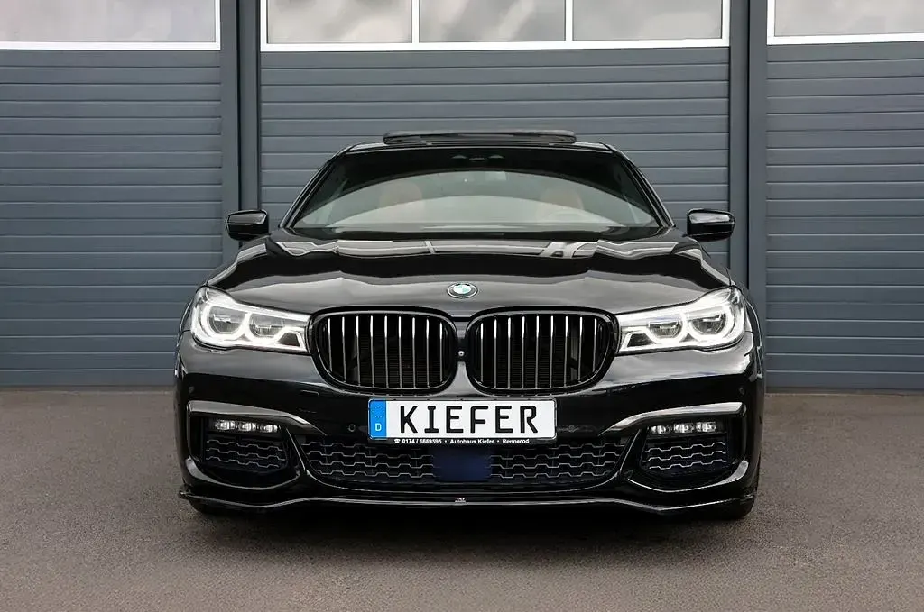 Gebraucht BMW 750L Performance 449 PS (330 kW) 2017 Schwarz Limousine