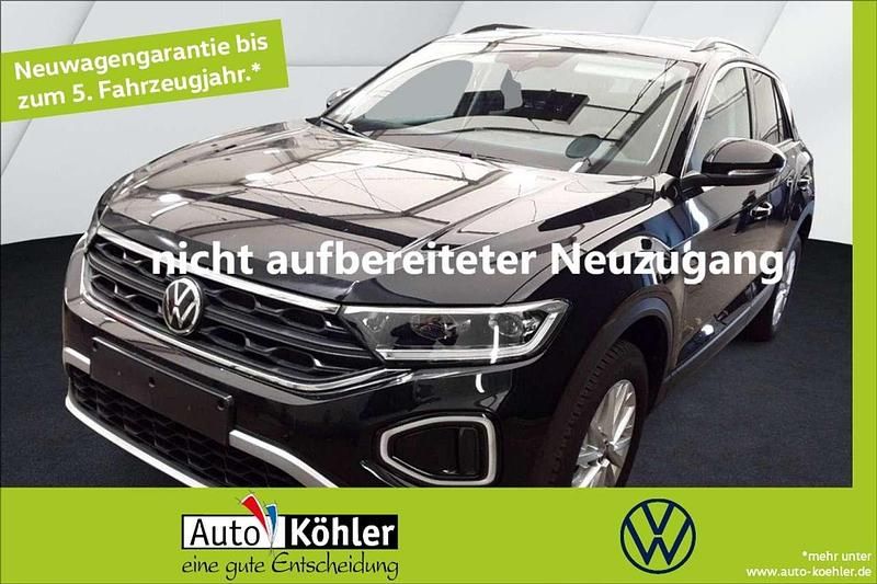 Deep black perleffekt Gebraucht 2024 VW T-Roc Life SUV | 20.820 € (Superpreis) - Bild 1/3