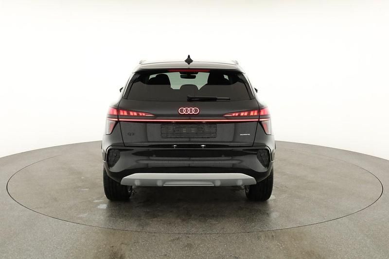 Neu Audi Q3 Ambiente 204 PS (150 kW) 2026 Mythosschwarz metallic SUV