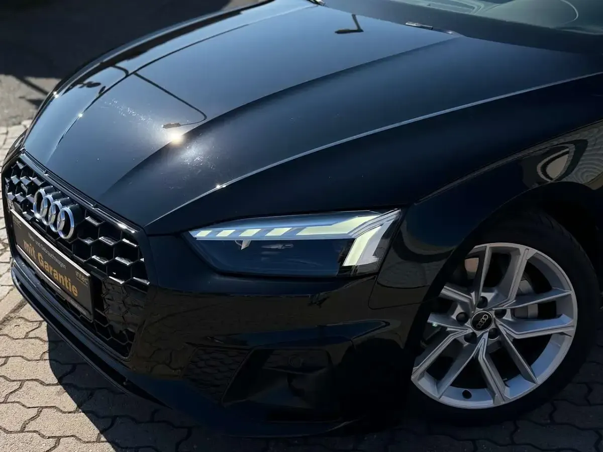 Gebraucht Audi A5 Sportback S-Line 204 PS (150 kW) 2023 Mythosschwarz metallic Kleinwagen