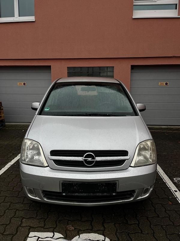 Gebraucht Opel Meriva 101 PS (74 kW) 2005 Silber Van / Kleinbus