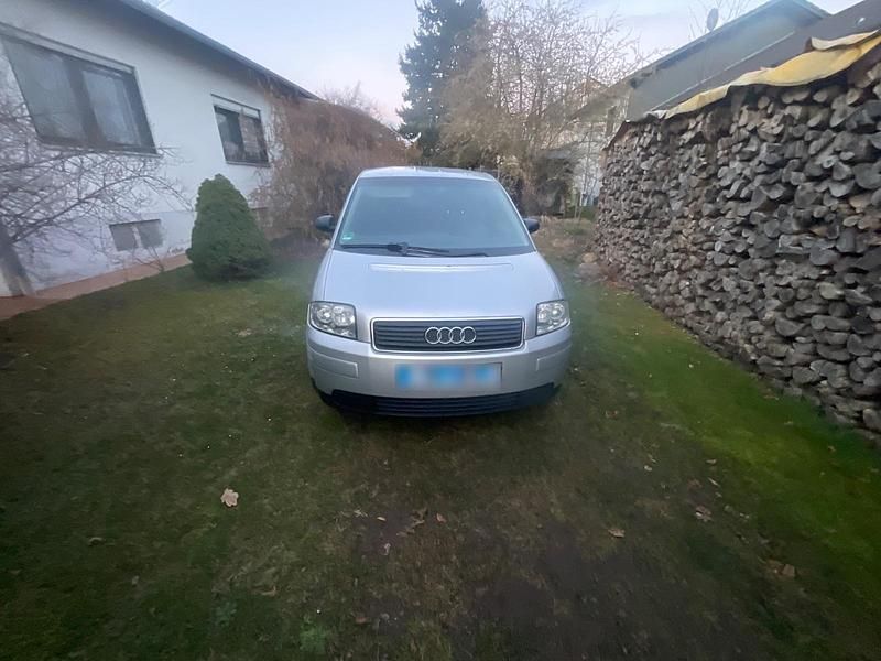 Gebraucht Audi A2 65 PS (47 kW) 2001 Silber Kleinwagen