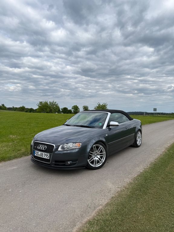Grau Gebraucht 2007 Audi A4 Cabriolet S-Line Cabrio | 7.100 € (Fairer Preis) - Bild 1/4
