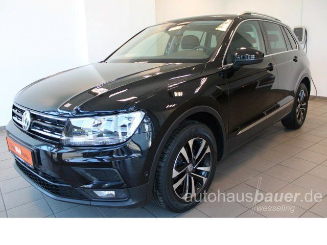 Deep black perleffekt (metallic) Gebraucht 2019 VW Tiguan IQ Drive SUV | 25.970 € (Teuer) - Bild 1/4