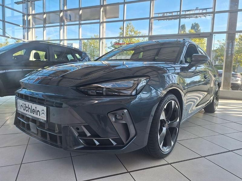 Grau Gebraucht 2025 Cupra Leon Limousine | 36.990 € (Fairer Preis) - Bild 1/4