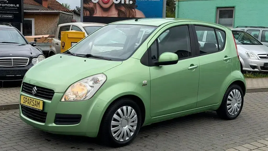 Gebraucht Suzuki Splash Basic 65 PS (47 kW) 2008 Grün Kleinwagen