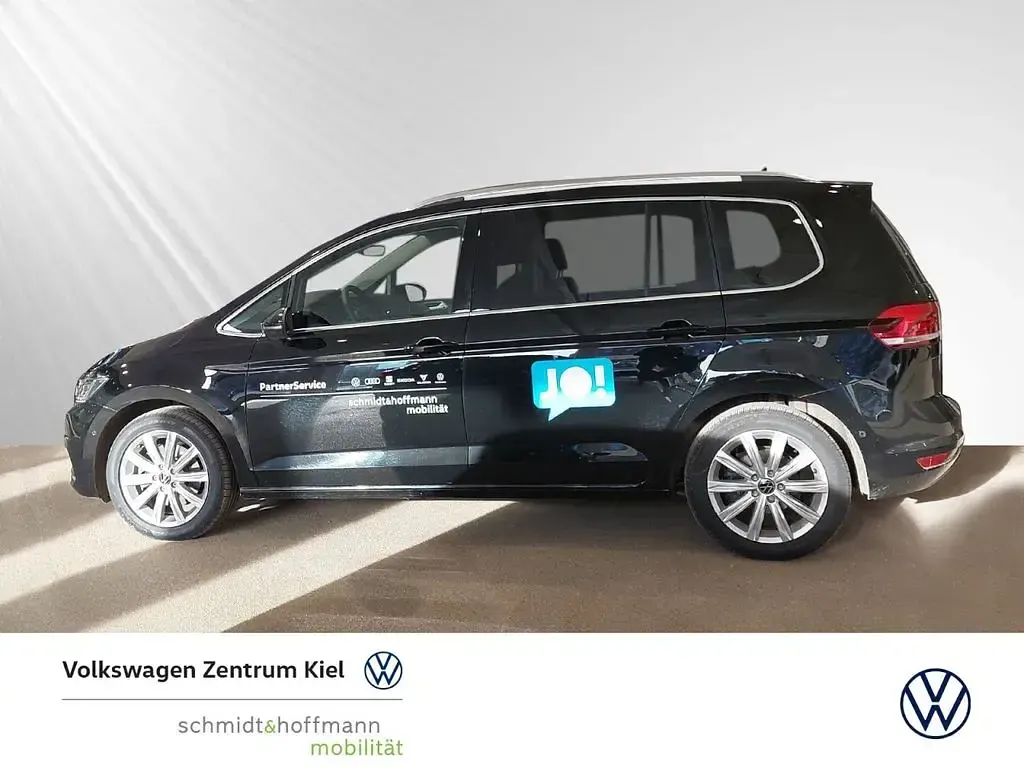Gebraucht VW Touran Highline 150 PS (110 kW) 2025 Grenadillschwarz Van / Kleinbus