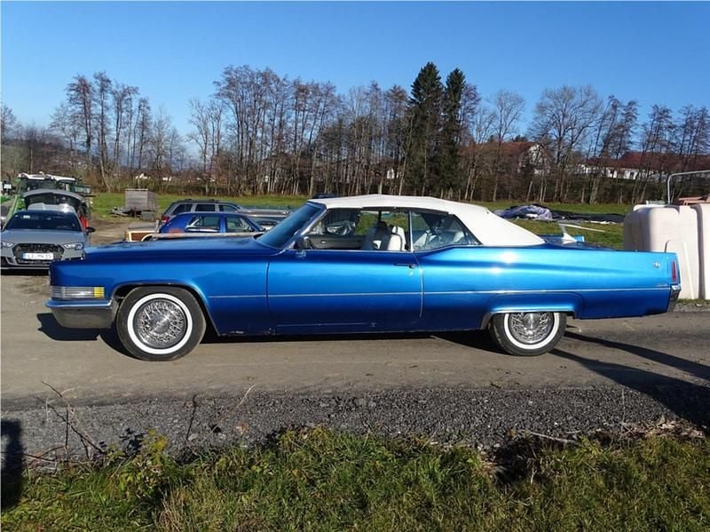 Second-hand Cadillac Deville 325 CP (239 kW) 1970 Albastru Berlinǎ