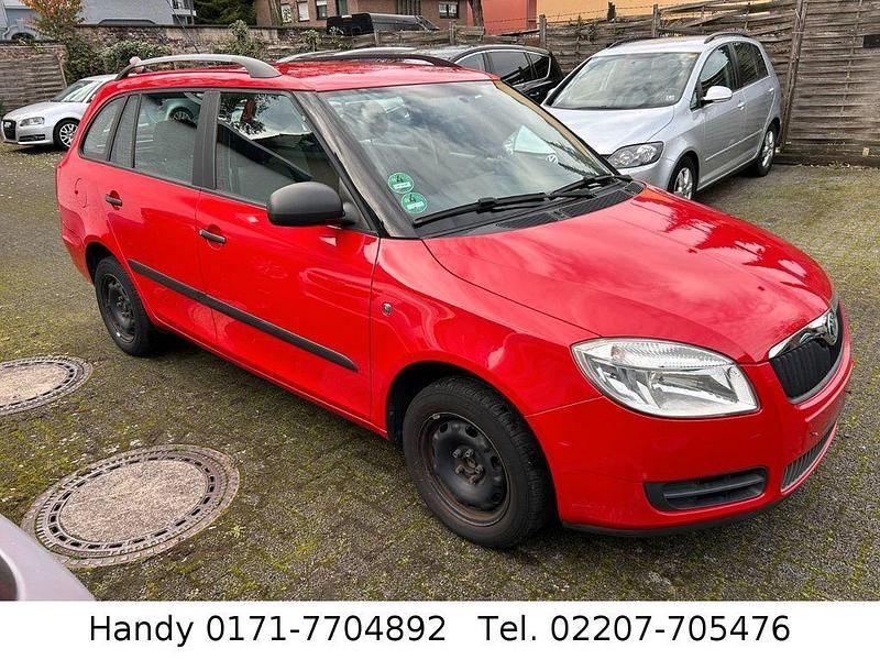 Rot Gebraucht 2009 Skoda Fabia Kombi | 1.150 € (Superpreis) - Bild 1/4