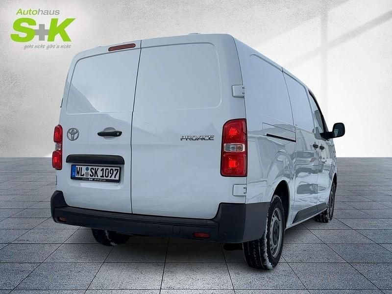 Gebraucht Toyota Proace 144 PS (105 kW) 2024 Weiß Van / Kleinbus