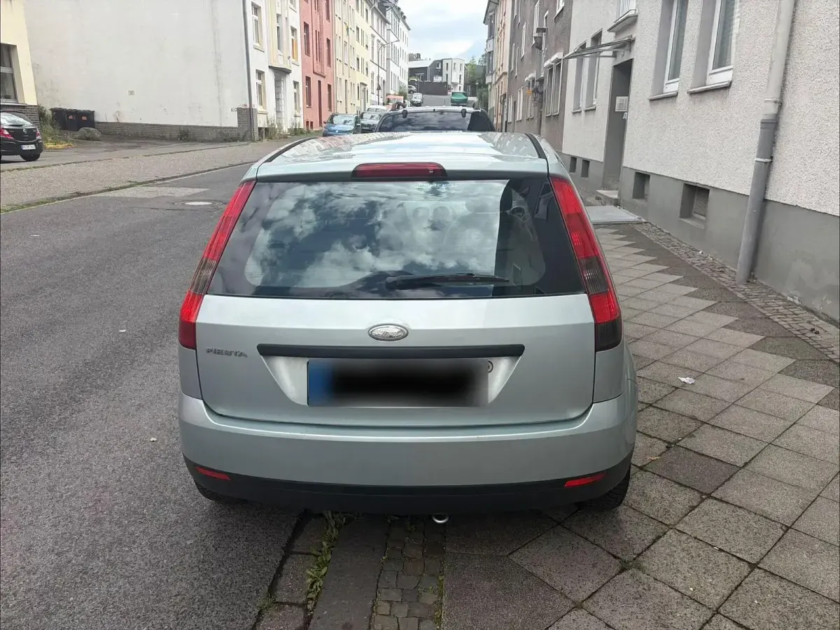 Gebraucht Ford Fiesta 60 PS (44 kW) 2003 Kleinwagen