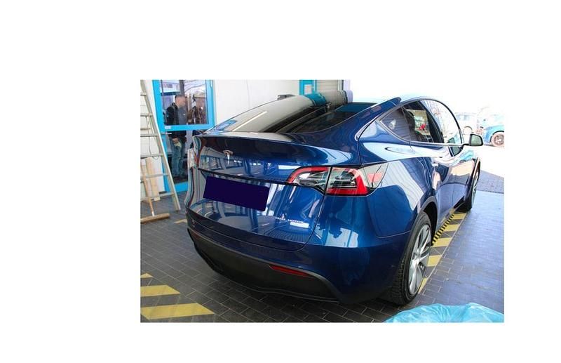 Gebraucht Tesla Model Y 378 kW (514 PS) 2024 Blau SUV