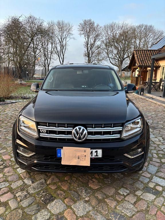 Second-hand VW Amarok 305 CP (224 kW) 2016 Negru Pickup