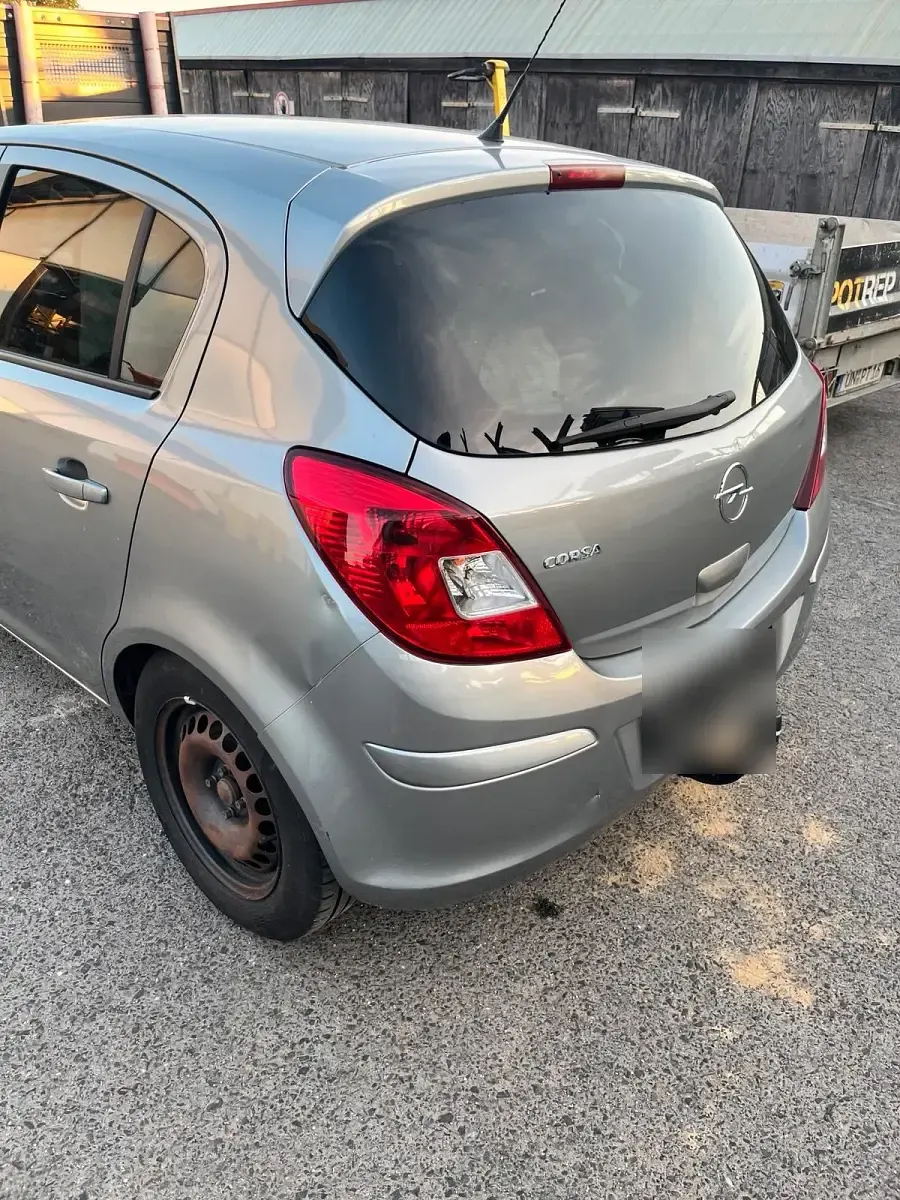 Gebraucht Opel Corsa 87 PS (63 kW) 2010 Grau Kleinwagen