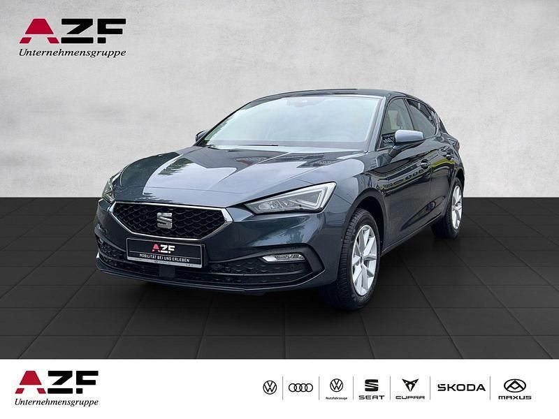 Grau Gebraucht 2024 Seat Leon Style Limousine | 26.990 € (Teuer) - Bild 1/4