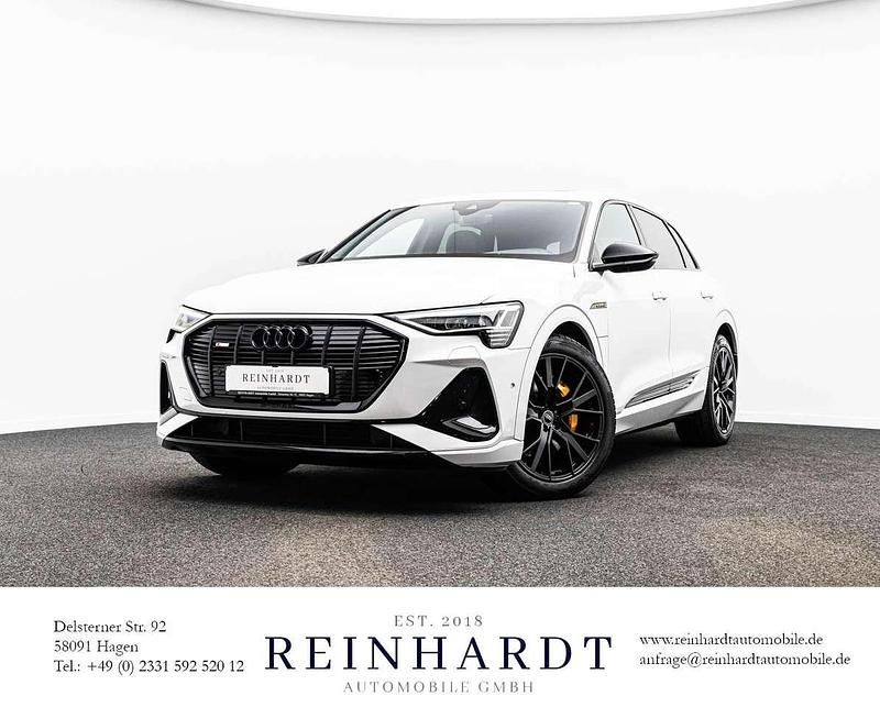 Gebraucht Audi e-tron Black Edition 230 kW (313 PS) 2022 Gletscherweiß metallic SUV