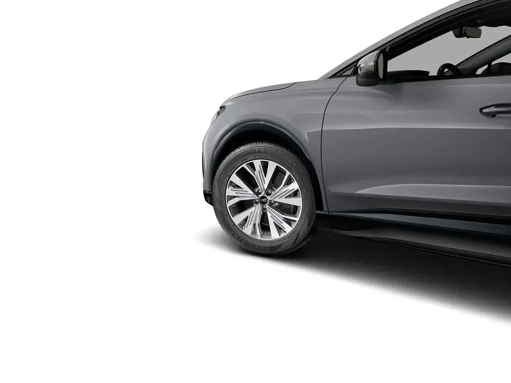 Second-hand Audi Q4 e-tron Ambiente 210 kW (286 CP) 2025 Gri SUV