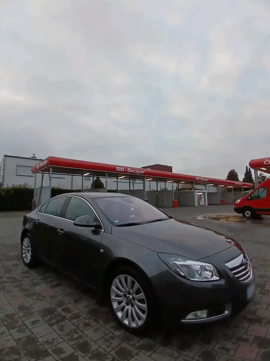 Gebraucht Opel Insignia 177 PS (130 kW) 2009 Braun Limousine