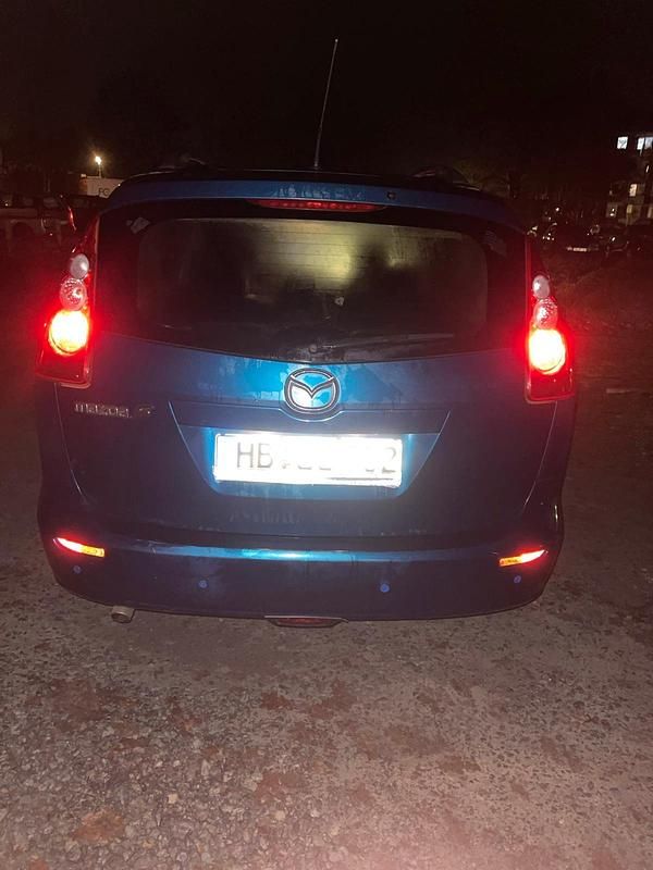 Blau Gebraucht 2007 Mazda 5 Van / Kleinbus | 1.700 € (Guter Preis) - Bild 1/4