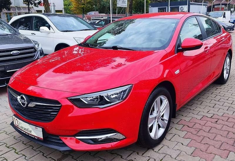 Lava rot Gebraucht 2019 Opel Insignia Edition Kleinwagen | 17.000 € (Superpreis) - Bild 1/4