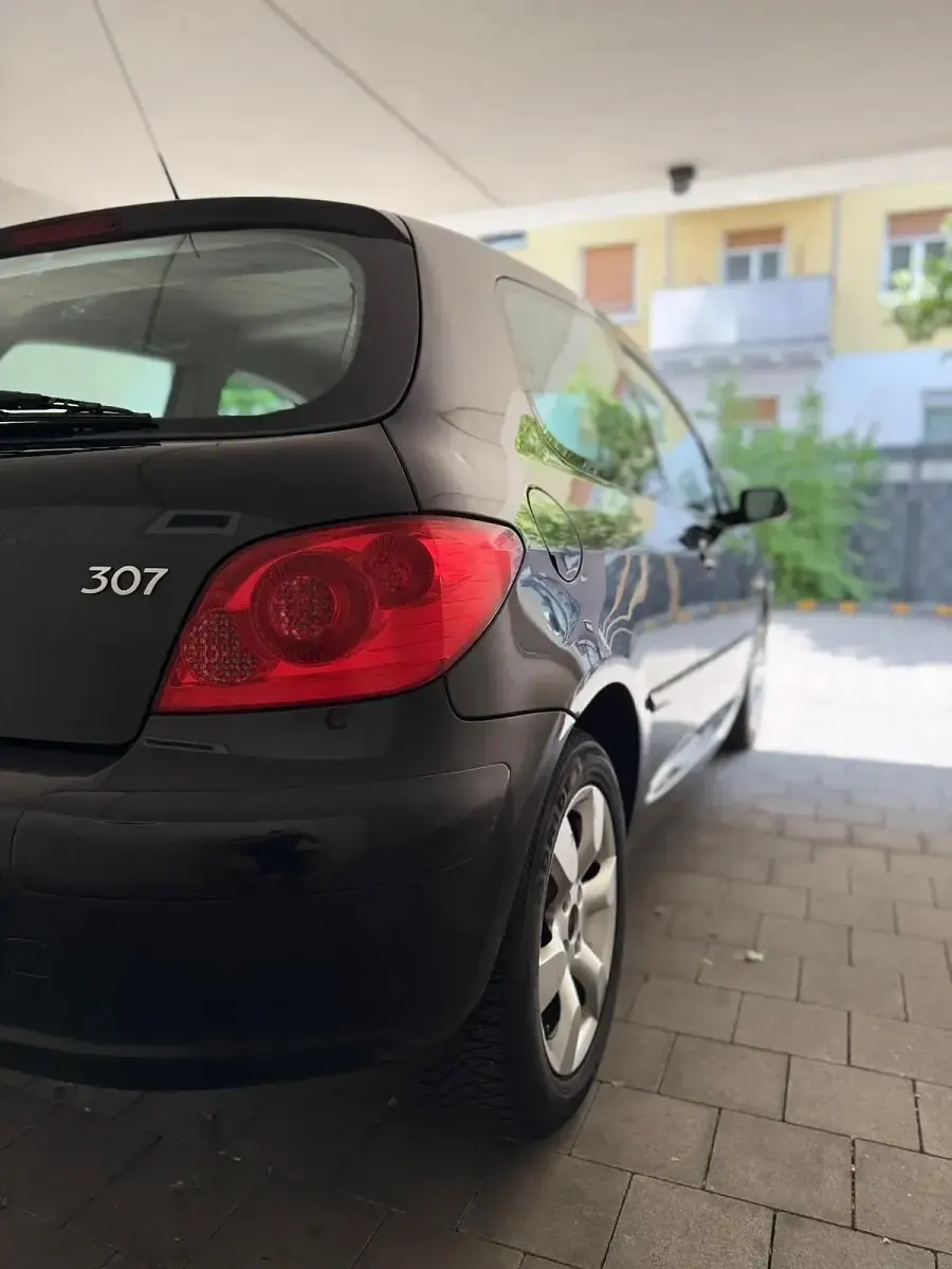 Gebraucht Peugeot 307 109 PS (80 kW) 2005 Schwarz Kleinwagen