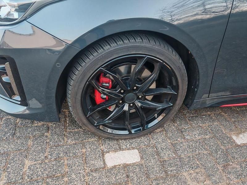 Gebraucht Kia ProCeed GT 204 PS (150 kW) 2019 Grau Kombi