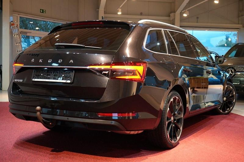 Gebraucht Skoda Superb Style 190 PS (139 kW) 2019 Schwarz Kombi