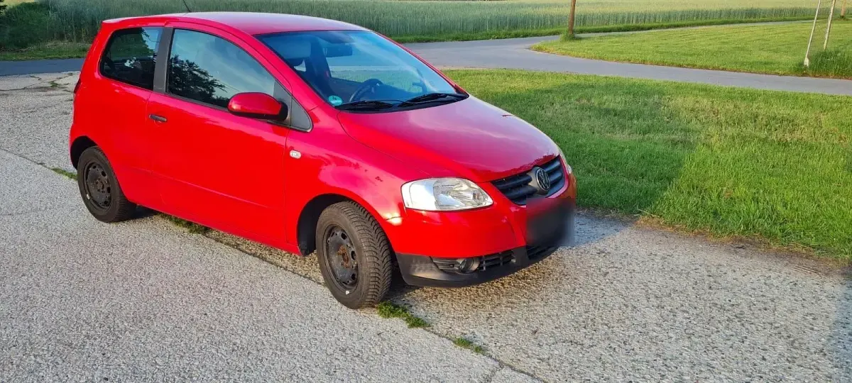 Gebraucht VW Fox Style 60 PS (44 kW) 2011 Rot Kleinwagen