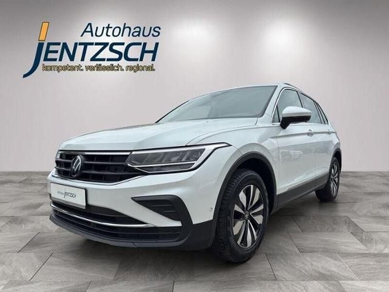 Gebraucht VW Tiguan Move 150 PS (110 kW) 2024 Oryxweiß perlmutteffekt SUV