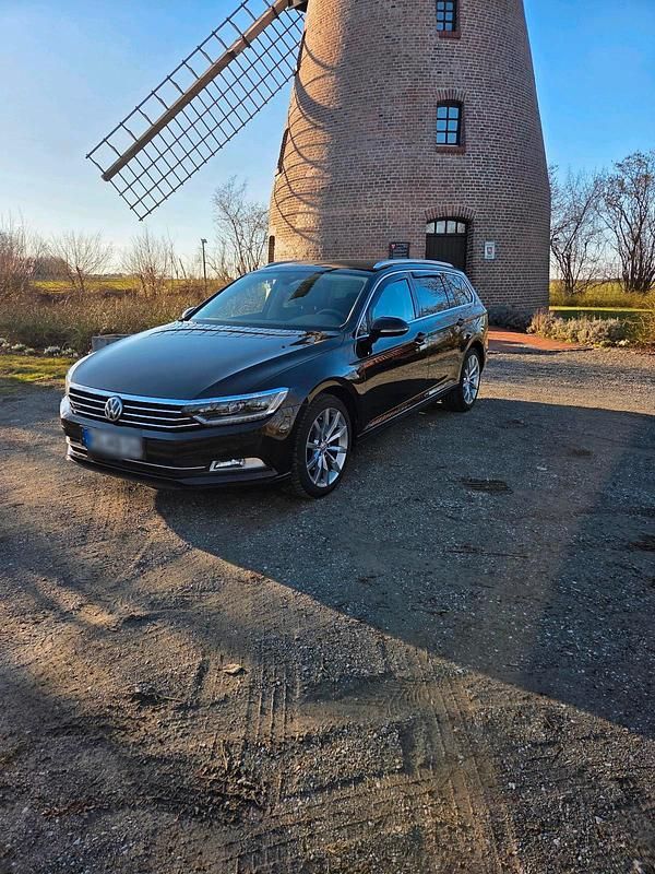 Gebraucht VW Passat 150 PS (110 kW) 2018 Schwarz Kombi