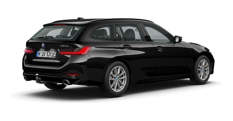 Schwarz Gebraucht 2024 BMW 330e Comfort Edition Kombi | 41.894 € (Guter Preis) - Bild 1/3