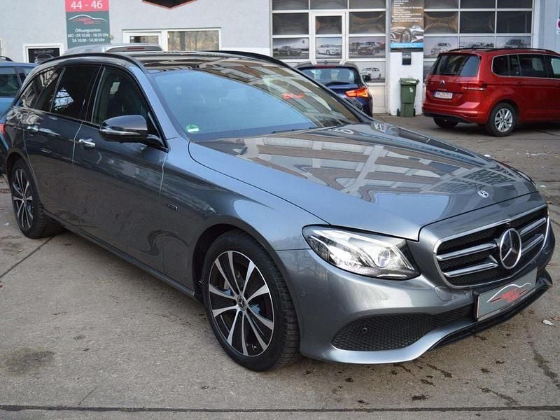 Gebraucht Mercedes E300 Avantgarde 194 PS (142 kW) 2019 Grau Kombi