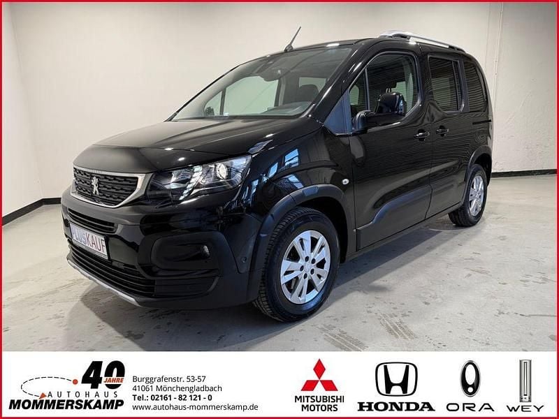 Schwarz Gebraucht 2021 Peugeot Rifter Allure Van / Kleinbus | 21.480 € (Guter Preis) - Bild 1/4