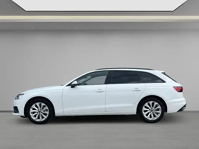 Gebraucht Audi A4 Basis 204 PS (150 kW) 2024 Schwarz Kombi