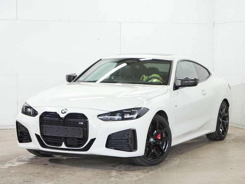 Gebraucht BMW 440 374 PS (275 kW) 2025 Alpinweiß Coupé