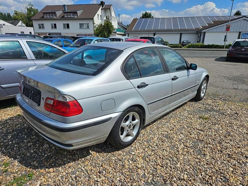 Gebraucht BMW 316 105 PS (77 kW) 2001 Silber Limousine