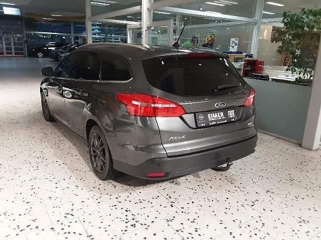 Gebraucht Ford Focus 125 PS (91 kW) 2018 Grau Kombi