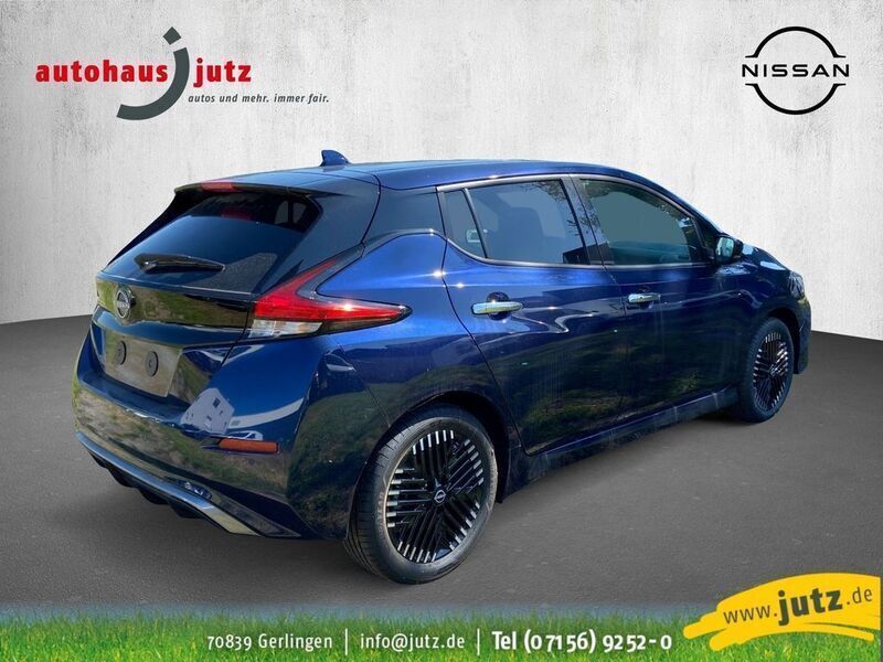 Gebraucht Nissan Leaf 360º 110 kW (150 PS) 2024 Blau Kleinwagen